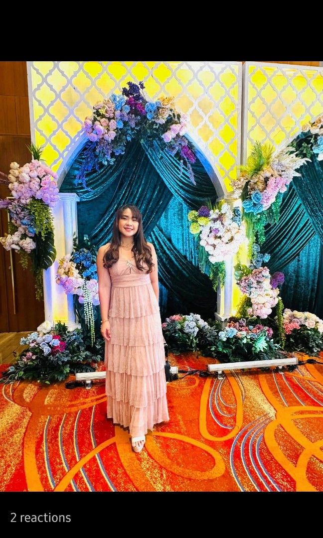 Gown for Rent (Category: Evening dresses & gowns) located in Caloocan City. Submitted by beyondfave (Listing ID 1388881358, Image 2). Description: .