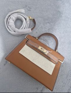 (Category: ) located in . Submitted by classic_chic (Listing ID 1388821469, Image 1). Description: .