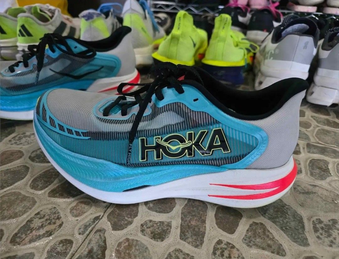 Hoka Cielo x1 2.0 (Category: Casual Shoes) located in Balanga. Submitted by negative13 (Listing ID 1388862165, Image 1). Description: Bought at DRunners Corner Bnew last March 13, 2025 75km milage Size 9 Location - Bataan RFS: can't sustain form for half / full marathon. Multiple race shoes already.