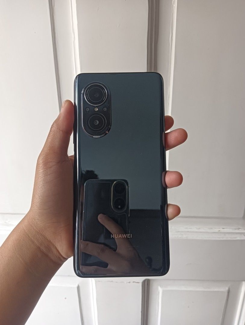Huawei Nova 9se (Category: Huawei) located in Manila. Submitted by munsayacje15970 (Listing ID 1388876783, Image 1). Description: FOR SALE!! HUAWEI NOVA 9 SE 8/128gb Side fingerprint 5000mah Qualcomm snapdragon 680 108 mega pixel cam Inclusion: Original charger 66w and case No issue No history repair Check all u want upon meetup.
