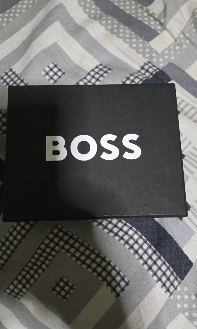 Hugo Boss Wallet (Category: Luxury Bags & Wallets) located in Quezon City. Submitted by dpd12 (Listing ID 1388723359, Image 1). Description: Brand New Hugo Boss Wallet Bought from USA last March 2025 for 150 usd Black leather wallet Authentic brand new Interested? PM.