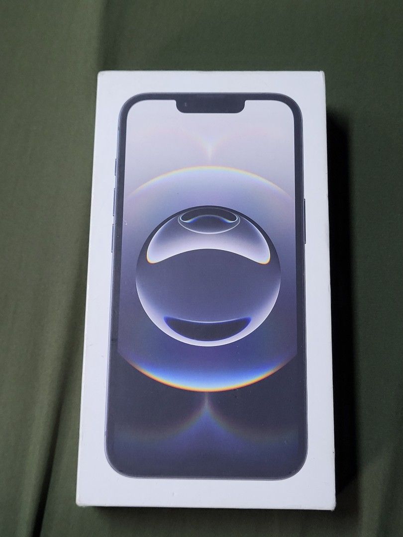 iPhone 16e 128gb (Category: iPhone 16 Series) located in Quezon City. Submitted by mhikadrianne (Listing ID 1388751414, Image 2). Description: iPhone 16e Bought from Singapore RFS: Extra phone, pagod na akong magcharge. nagiging alarm clock lang..