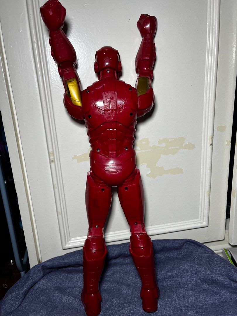 Ironman hasbro Marvel Avenger 19.5 in (Category: Figurines & Statues) located in Pasig City. Submitted by ceirene (Listing ID 1388831955, Image 2). Description: Guaranteed Authentic or money back Will send more pictures upon request Minimal scratches.