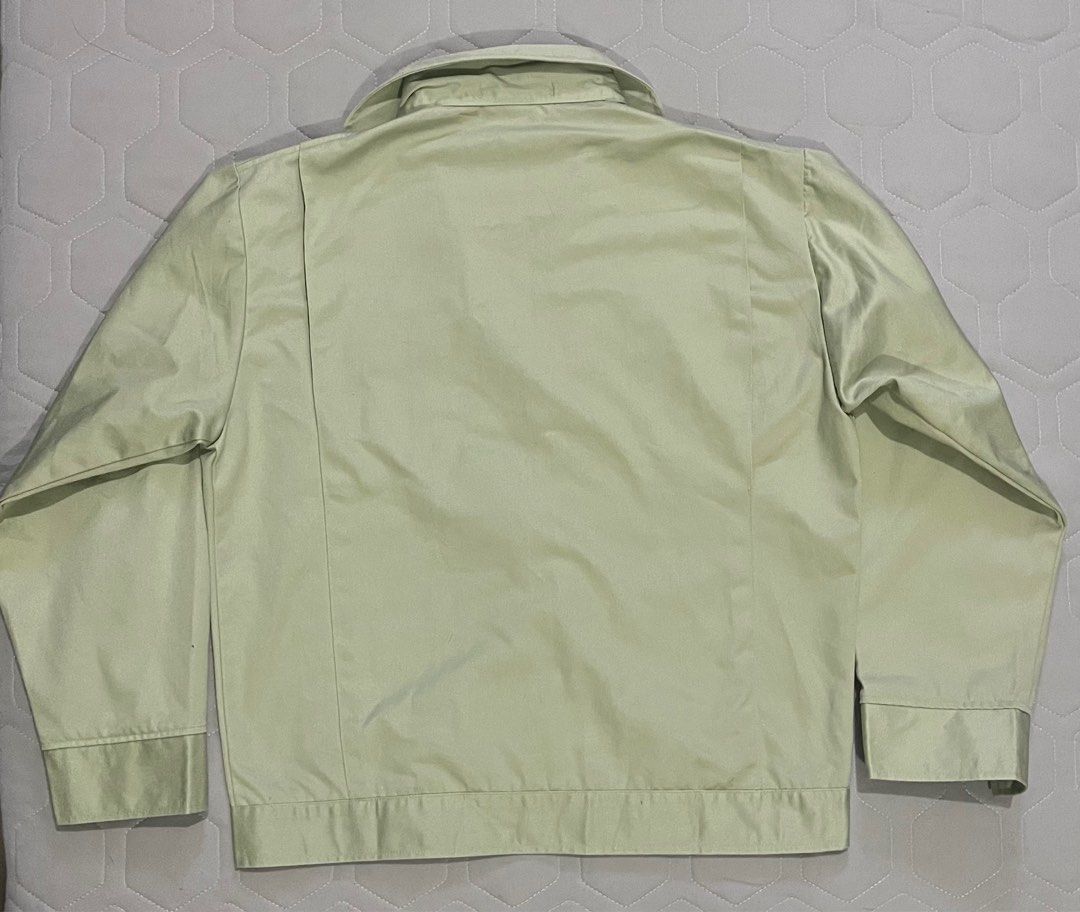 jacket / outerwear (Category: Coats, Jackets and Outerwear) located in Shah Alam. Submitted by hajiqu (Listing ID 1388743545, Image 2). Description: P21, L24.