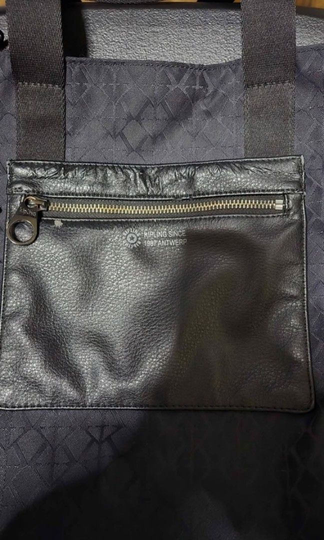 Kipling Sunhee Totes (Category: Tote Bags) located in Quezon City. Submitted by dpd12 (Listing ID 1388725400, Image 2). Description: Kipling Sunhee Totes bag for sale -Authentic -size 38.5x41x12 -Bought from Kipling Taiwan -Offers practicality with style and comfort Issue -Flaking leather (front pocket) Interested? PM.