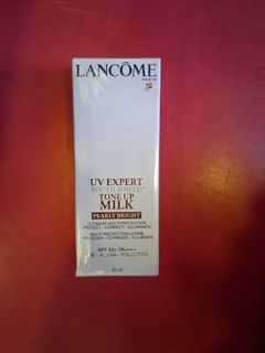 （分類：）位於 。 由 karentse888 提交（商品編號 1388840210，圖片 1）。簡介： 。