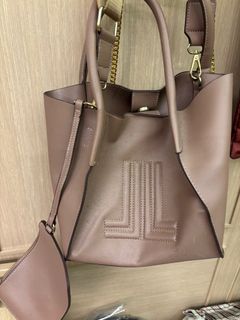 （分類：）位於 。 由 FTaya 提交（商品編號 1381442782，圖片 1）。簡介： 。