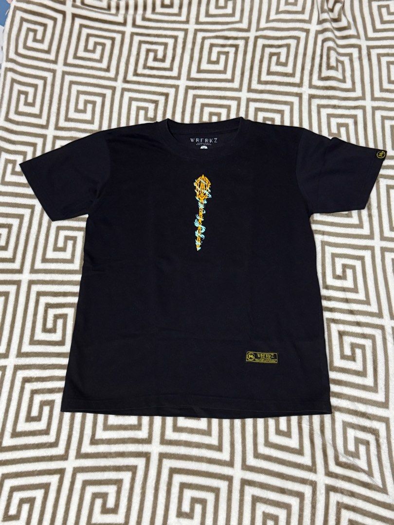 Local Brand Apparel Black Tshirt (Category: Tshirts & Polo Shirts ) located in Balanga. Submitted by stan.pt (Listing ID 1388771400, Image 1). Description: - good as brand new - size S rfs: masyado na akong maraming tshirt.