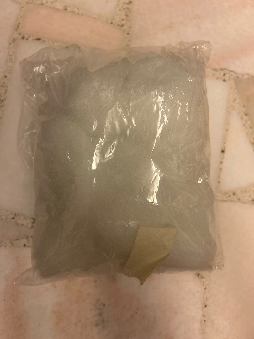 Microfiber Stuffing (Category: Craft Supplies & Tools) located in Singapore. Submitted by yarnnn (Listing ID 1388840808, Image 1). Description: not too sure how many grams this is.