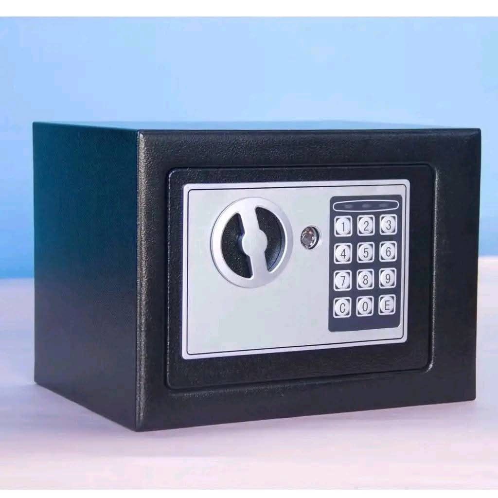 MONEY VAULT (Category: Safe) located in Manila. Submitted by haideshop (Listing ID 1388837629, Image 1). Description: .