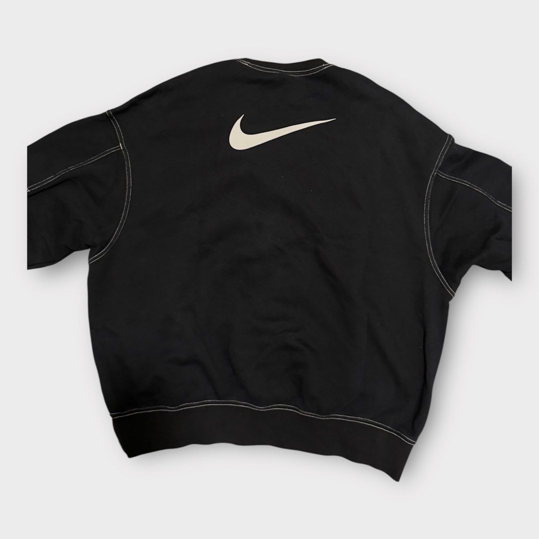 nike boxy oversized sweatshirt
