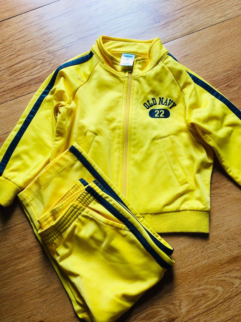 Old Navy jacket and pants 2T kids (Category: Babies & Kids Fashion) located in Quezon City. Submitted by dmbchic (Listing ID 1388798486, Image 1). Description: Size 2T on tag toddler Old navy like new Color yellow Pair pants and jacket.