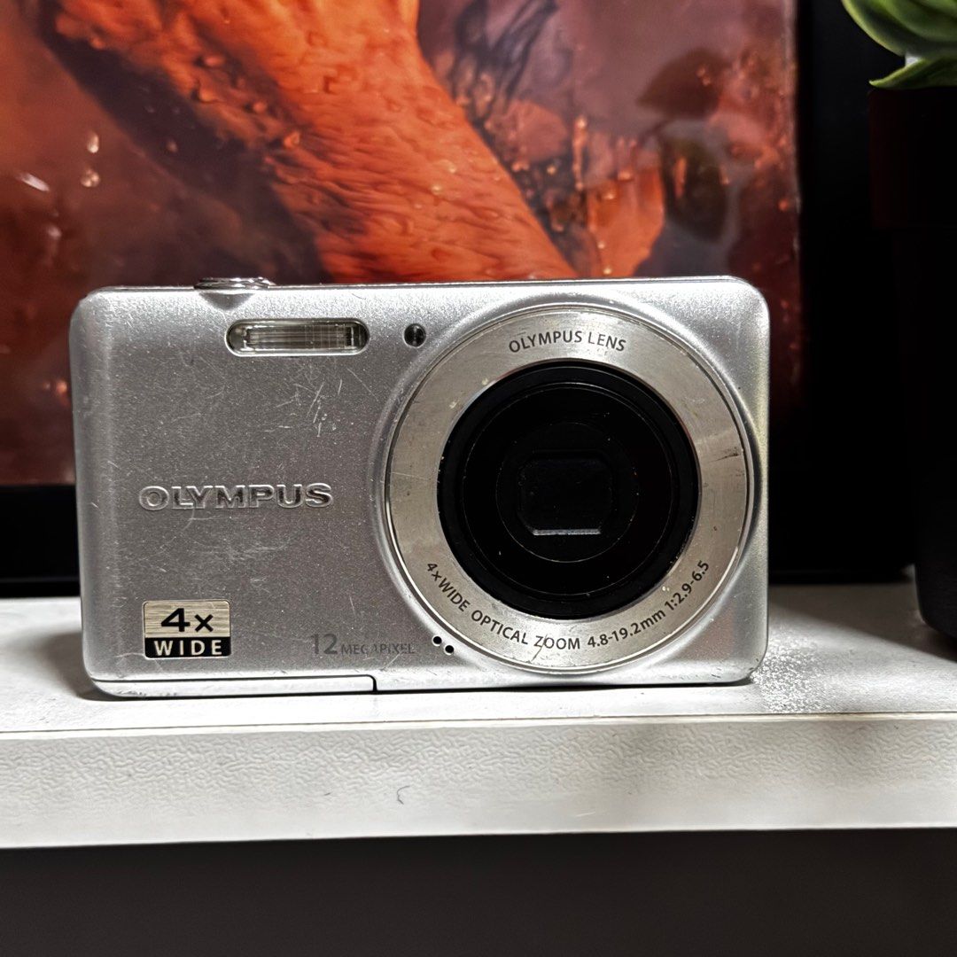 Olympus VG 110 (Category: Cameras) located in Cebu City. Submitted by gilejehhk (Listing ID 1388724896, Image 1). Description: SILVER: Olympus VG-110 fully functional (issue: lens dust; dreamy outputs) -12 megapixel Unit, battery and universal clip charger only! .