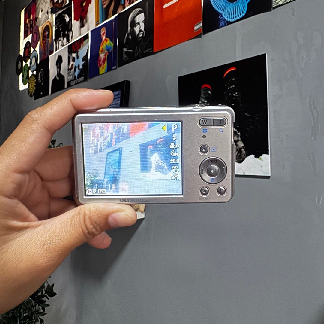 Olympus VG 110 (Category: Cameras) located in Cebu City. Submitted by gilejehhk (Listing ID 1388724896, Image 3). Description: SILVER: Olympus VG-110 fully functional (issue: lens dust; dreamy outputs) -12 megapixel Unit, battery and universal clip charger only! .
