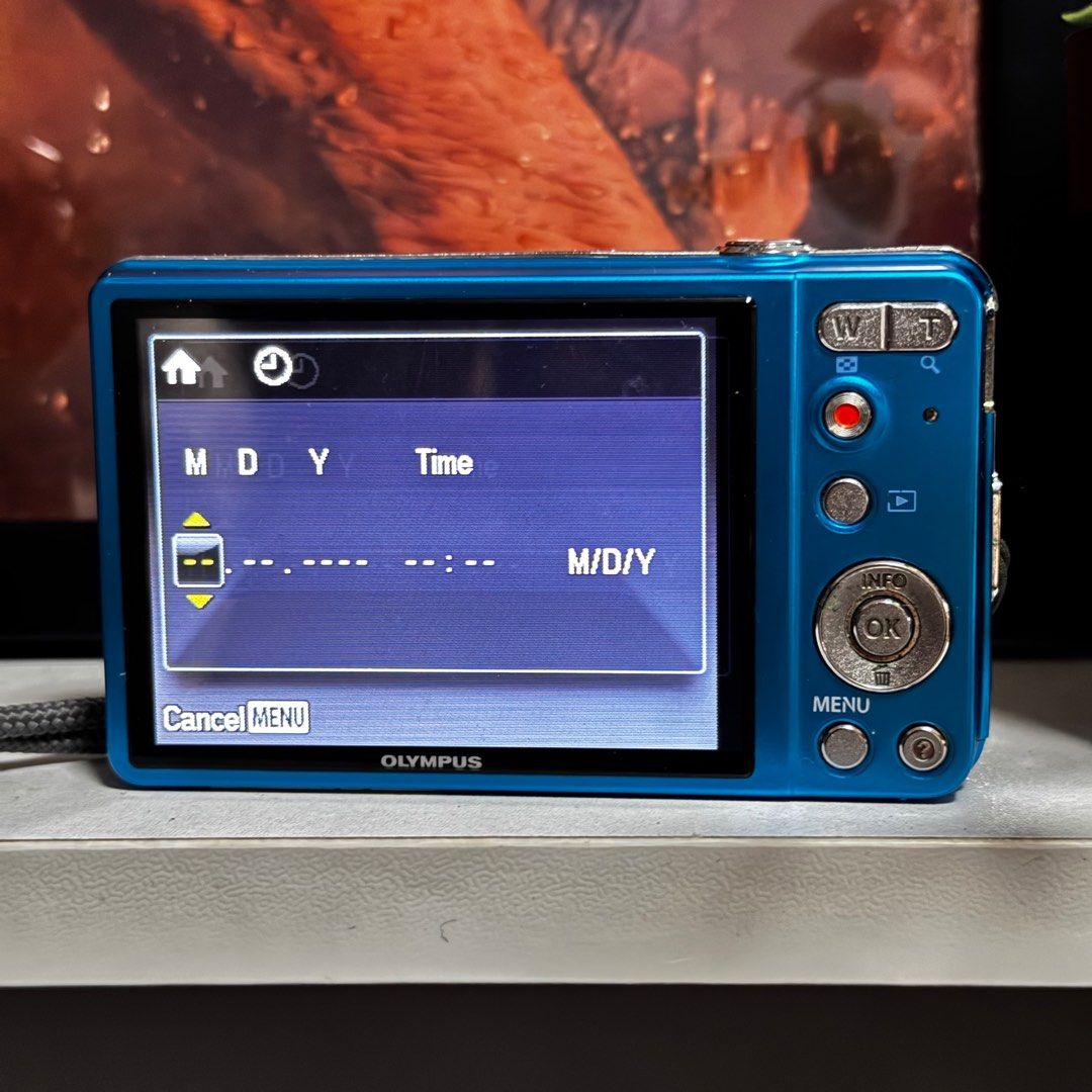 Olympus VG 140 (Category: Cameras) located in Cebu City. Submitted by gilejehhk (Listing ID 1388724566, Image 3). Description: BLUE: Olympus VG-140 fully functional (issue: ghost/phantom touch button pero manageable lng naman) -14 megapixel Unit, battery and universal clip charger only!.