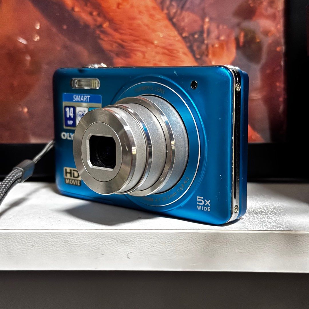 Olympus VG 140 (Category: Cameras) located in Cebu City. Submitted by gilejehhk (Listing ID 1388724566, Image 2). Description: BLUE: Olympus VG-140 fully functional (issue: ghost/phantom touch button pero manageable lng naman) -14 megapixel Unit, battery and universal clip charger only!.