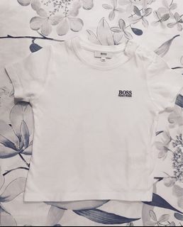 (Category: ) located in . Submitted by chaimwardrobe (Listing ID 1388725329, Image 1). Description: .