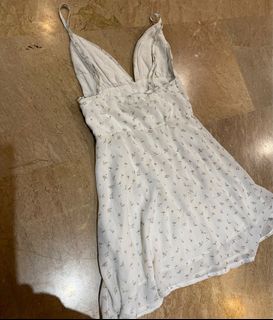(Category: ) located in . Submitted by kat.preloved (Listing ID 1388757115, Image 1). Description: .