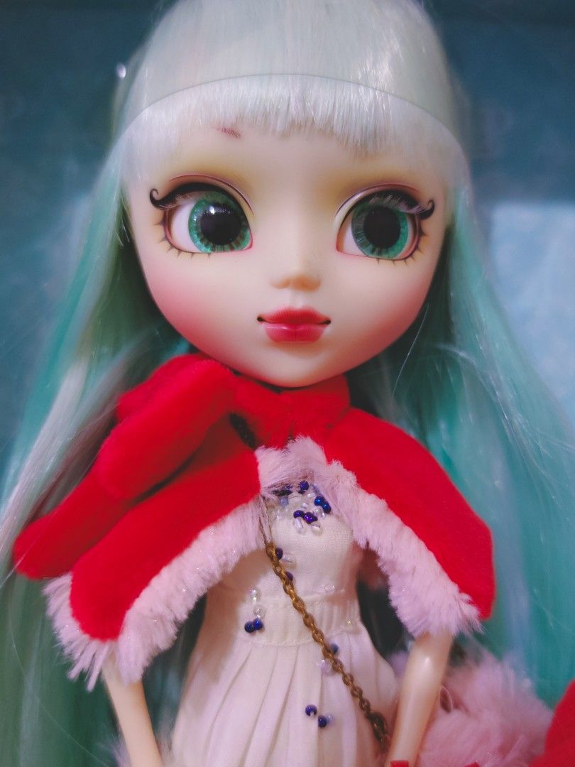 Pullip Doll - My Melody Special Collaboration (Category: Plushies & Soft Toys) located in Manila. Submitted by mik0509 (Listing ID 1379975146, Image 2). Description: LIMITED TIME ONLY Original Pullip Doll -Complete accessories -Layaway for sure buyers up to 2 months 50% downpayment STRICTLY NO BACKING OUT (only 50% is redeemable) Upon full payment the doll will be shipped Negotiable price.