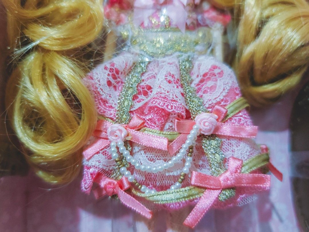Pullip Doll -Dal (Category: Designer & Blind Box Toys) located in Manila. Submitted by mik0509 (Listing ID 1379976344, Image 3). Description: LIMITED TIME ONLY Brand New Original Pullip Doll issue: box has a tear on the side Negotiable Price.