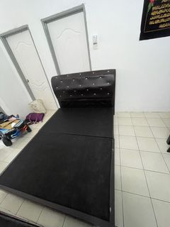 (Category: ) located in . Submitted by ainahaye (Listing ID 1388768742, Image 1). Description: .