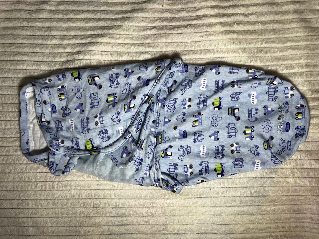 SwaddleMe Original Pod by Summer Infant (Category: Other Baby Bathing & Changing Needs) located in Pasig City. Submitted by ceirene (Listing ID 1388869294, Image 2). Description: .