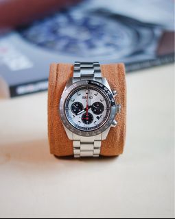 (Category: ) located in . Submitted by notanotherwatch (Listing ID 1388816748, Image 1). Description: .