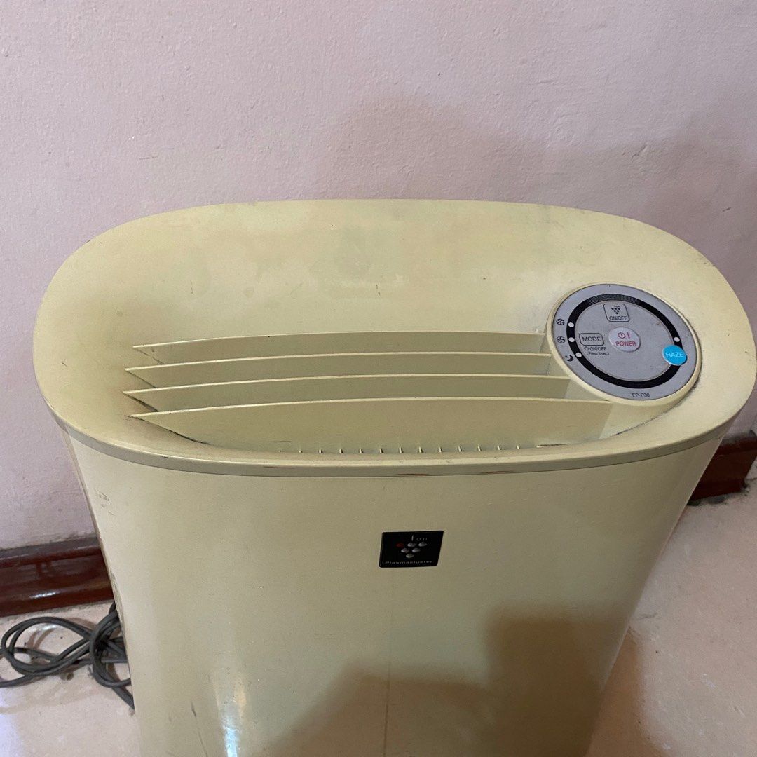 Sharp Air Purifier High density (Category: Air Purifiers & Dehumidifiers) located in Manila. Submitted by brandeditems4less (Listing ID 1388888901, Image 3). Description: Heavy duty Used thrice only then stored With box Model FP-F30E-H Power Supply 220-240 V Recommended Room Size Up to 21 m2. Dimension (WxDxH) 400 x 182 x 463 (mm) Fan Speed Adjustment Max/Med/Sleep Fan Speed (m3/hr) 180/120/60 Rated Power (W) 51/30/13. Plasmacluster technology Eq