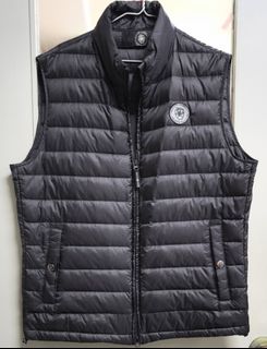 Skiclub Kampen 男裝 黑色 羽絨 背心 有帽 (90% new) Size : 胸 44吋 腰 42吋 衣長 28吋64243048055298110