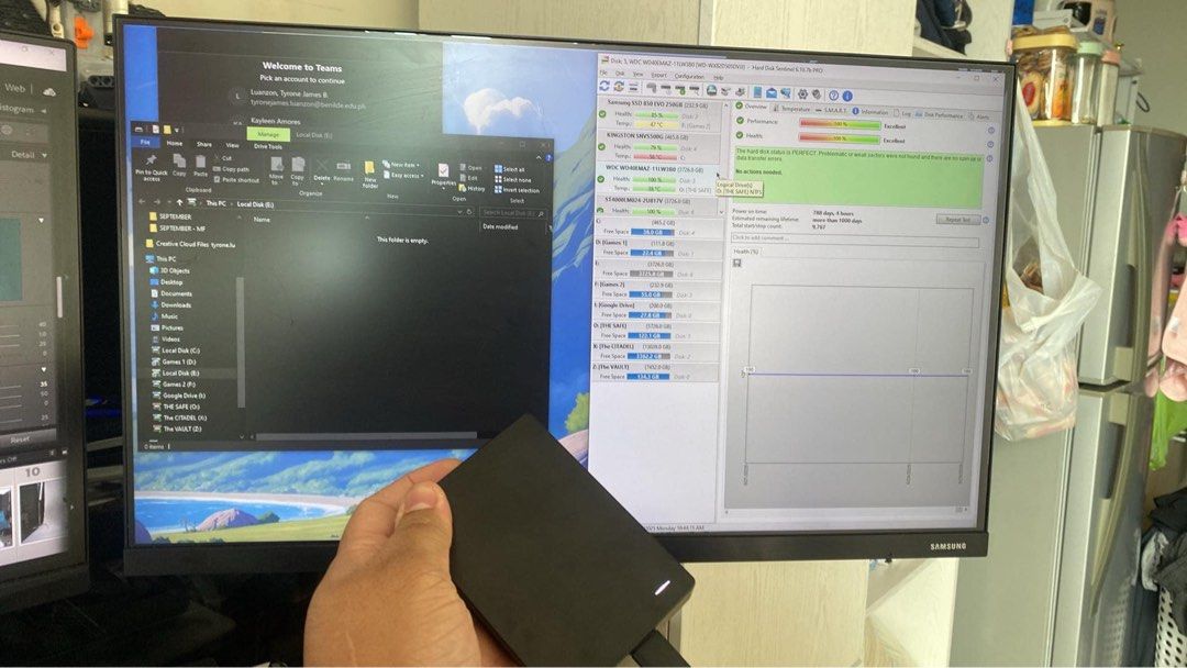 Take All_Seagate & Western Digital 4TB HDDs (Category: Hard Disks & Thumbdrives) located in Manila. Submitted by tyroneluanzon (Listing ID 1388785787, Image 2). Description: For Sale: Pamigay price na. 1. 4x 4TB Seagate HDD 2. 2x 4TB WD HDD Lahat 100% health sa sentinel maliban dun sa isang WD 4TB, 52% health niya Take all for 15k, slightly negotiable kapag today or bukas kukuhanin. RFS: nakatambak lang sa drybox Location: Santa Ana, Manila.