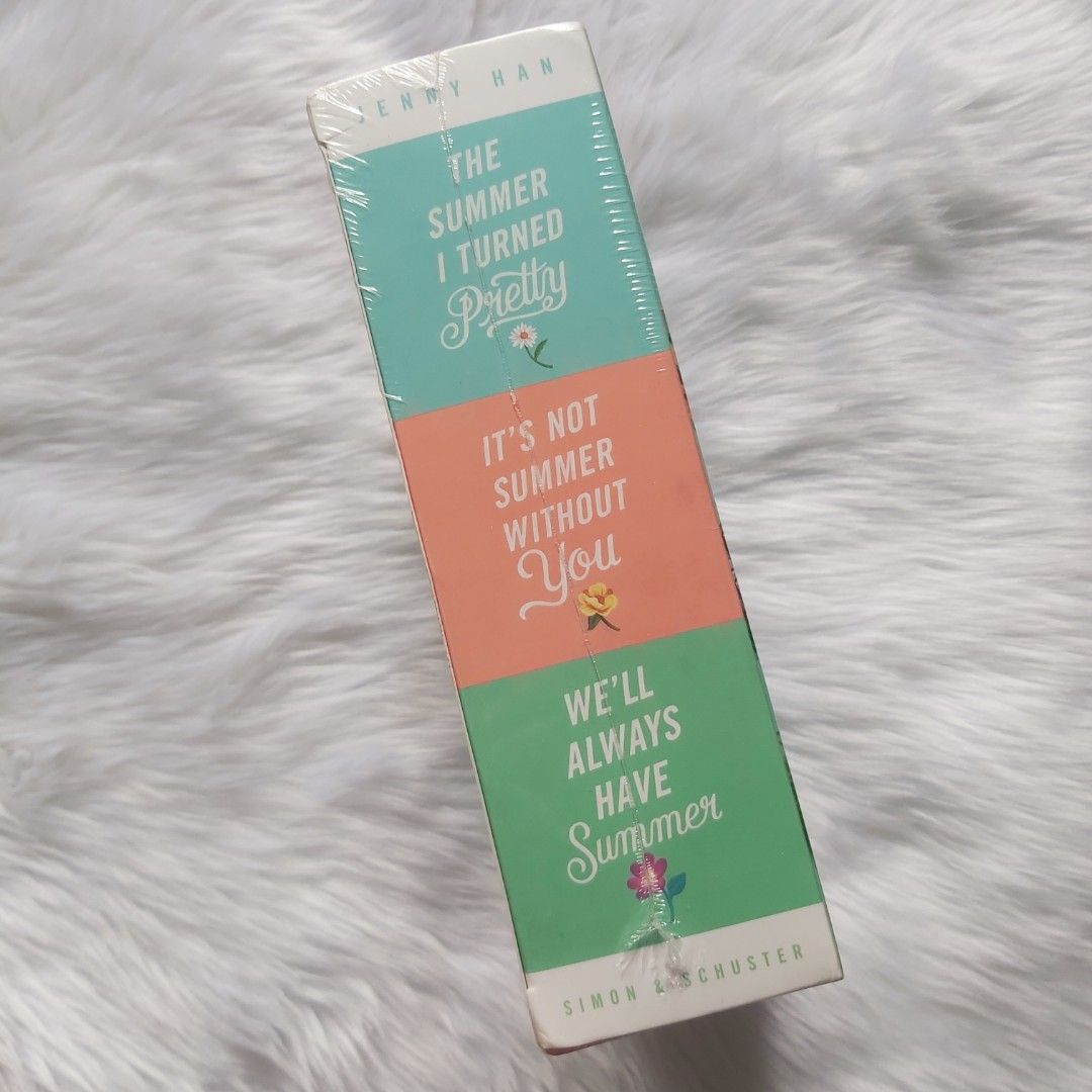 The Summer I Turned Pretty box set trilogy by Jenny Han, Hobbies & Toys