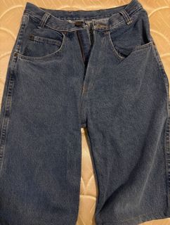 (Category: ) located in . Submitted by mochimunchs (Listing ID 1388829261, Image 1). Description: .