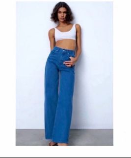 (Category: ) located in . Submitted by zerra.wardrobe (Listing ID 1388714723, Image 1). Description: .