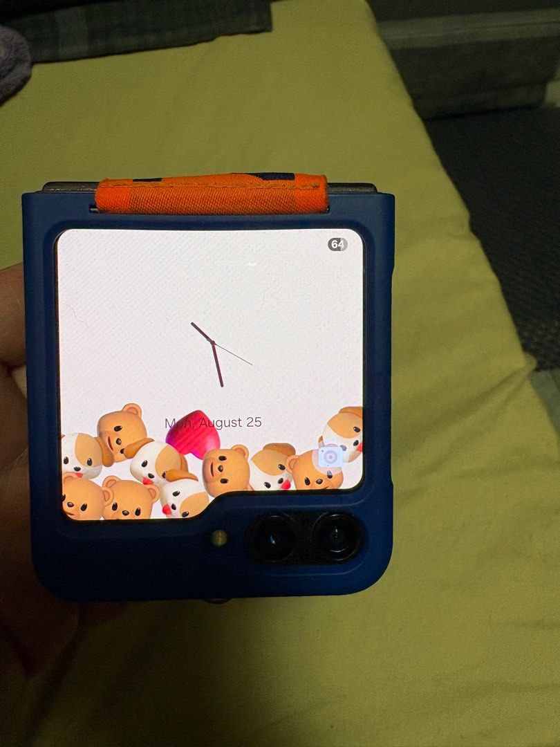 ZFLIP 5 (LOCAL NTC) (Category: Samsung) located in Mandaluyong City. Submitted by macopa_10 (Listing ID 1388875352, Image 3). Description: For Sale: Samsung Galaxy Z Flip 5 (Mint Condition) Color:Lavender No issue with hinge Storage: 512GB RFS: Rarely used Bought from Samsung PH Key Features: 👉Minimal Use: The phone has been kept in a protective case since day one. 👉No Major Scratches or Dents ✅Original Box and Accessories: The phone comes with