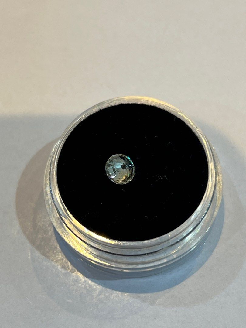 .50ct Loose Natural Diamond (Buo) (Category: Precious Stones) located in Quezon City. Submitted by d.essentialfinds (Listing ID 1388976883, Image 2). Description: Natural Diamond Loose Diamond Stone 0.50 carat SI2 clarity (With inclusions, blemishes etc) Color : not sure with the color Good for resetting or as an engagement ring. It has certificate as shown in the picture All good - this is for those who is not meticulous No Return No Exchange Yo
