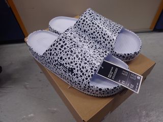 （分類：）位於 。 由 cheungcw0 提交（商品編號 1388998115，圖片 1）。簡介： 。