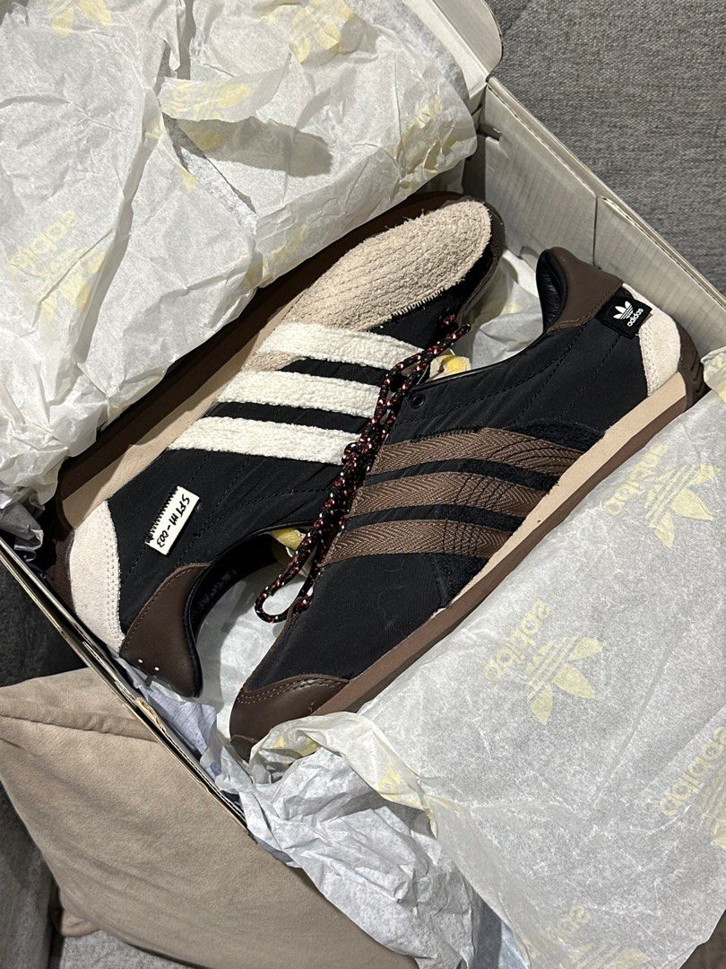 Adidas x Song for the mute (Category: Sneakers) located in Pasig City. Submitted by chris1776 (Listing ID 1389082299, Image 1). Description: Adidas x Song for the Mute Country OG STFM 6,000 php 5US mens / 6.5 US womens Brand new No reciept - complete with box and inserts.