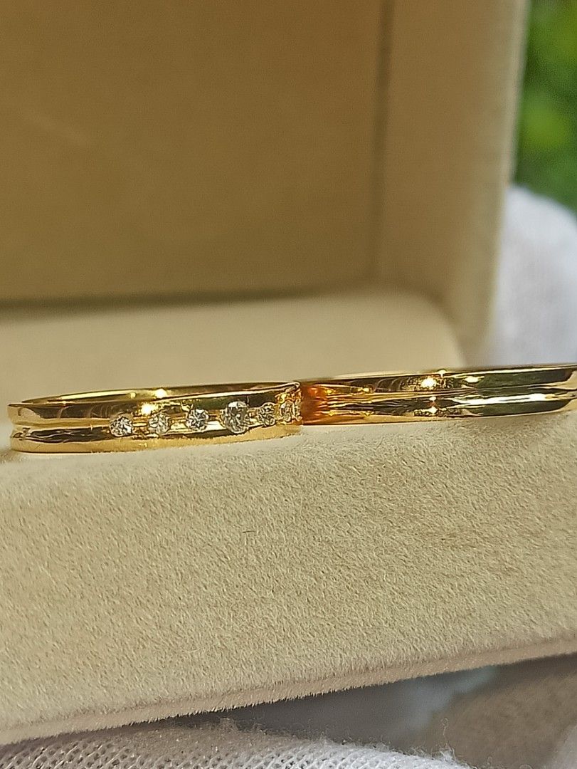 AFFORDABLE DIAMOND WEDDING RING (Category: Rings) located in Tanay. Submitted by hjcustomjewelry (Listing ID 1388992036, Image 2). Description: 10karat Yellowgold 100% Pawnable 𝗕𝗨𝗗𝗚𝗘𝗧-𝗙𝗥𝗜𝗘𝗡𝗗𝗟𝗬 Solid Gold Wedding Rings💍 Sample Size:5&7 price differs accdg to finger size ＶＩＳＩＴ ＵＳ! 𝘏𝘑 𝘊𝘶𝘴𝘵𝘰𝘮 𝘑𝘦𝘸𝘦𝘭𝘳𝘺 ˢⁱⁿᶜᵉ ²⁰¹⁴ *10K, 14K, 18K etc *𝚂𝚎𝚗𝚍 𝚞𝚜 𝚢𝚘𝚞𝚛 𝚏𝚒𝚗𝚐𝚎𝚛 𝚜𝚒𝚣𝚎𝚜 𝚏𝚘𝚛 𝚚𝚞𝚘𝚝𝚊𝚝𝚒𝚘𝚗 💍.