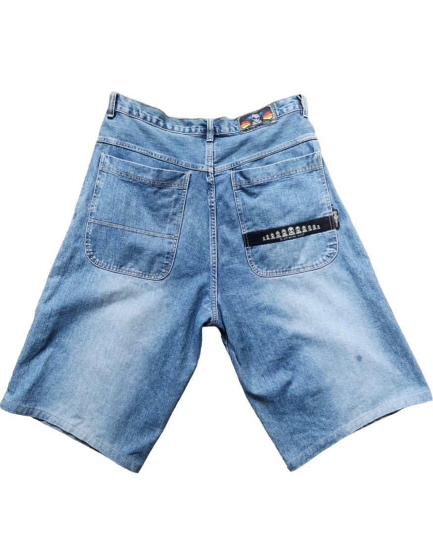 Alien workshop Jorts (Category: Shorts) located in Marikina City. Submitted by gruensome (Listing ID 1388968799, Image 3). Description: Alien workshop Cut tag W-36 L-27 L.O-13.