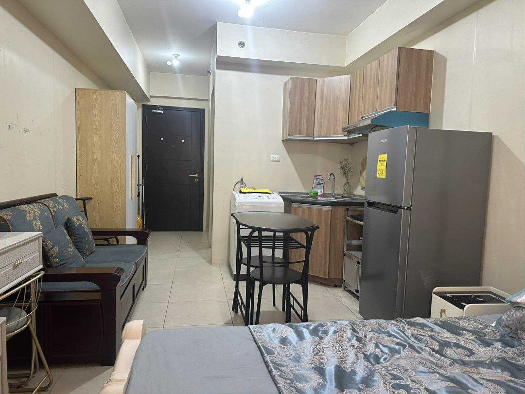 Avida Towers Asten Studio for Sale (Category: Apartments & Condos) located in Mandaluyong City. Submitted by cito.quiambao (Listing ID 1389006103, Image 1). Description: Avida Towers Asten Studio for Sale Tower 2 Location: Malugay and Yakal Streets, San Antonio, Makati Unit size: Approx. 23 sqm Good condition Complete amenities from Ayala Land For inquiries, Cito Quiambao Real Estate Broker-PRC No. 10997 Mobile: 0917-893-5336.