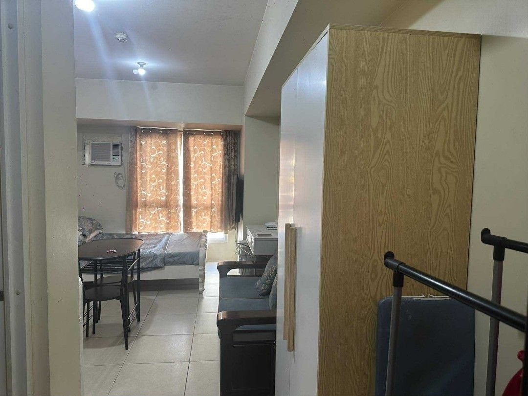 Avida Towers Asten Studio for Sale (Category: Apartments & Condos) located in Mandaluyong City. Submitted by cito.quiambao (Listing ID 1389006103, Image 2). Description: Avida Towers Asten Studio for Sale Tower 2 Location: Malugay and Yakal Streets, San Antonio, Makati Unit size: Approx. 23 sqm Good condition Complete amenities from Ayala Land For inquiries, Cito Quiambao Real Estate Broker-PRC No. 10997 Mobile: 0917-893-5336.