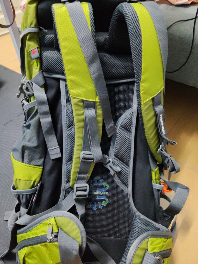 Backbag (Category: Hiking & Camping) located in Seri Kembangan. Submitted by tingetheng (Listing ID 1388997705, Image 3). Description: .
