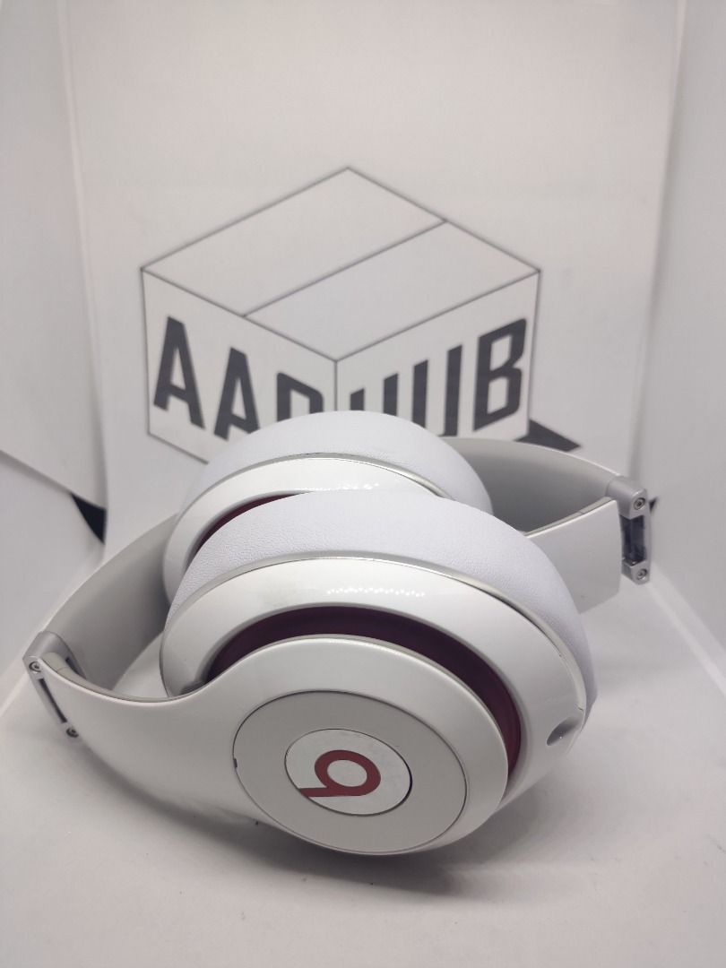 Beats Studio 2 Wireless Headphones at ₱4,200 Only (Category: Headphones & Headsets) located in Mandaue City. Submitted by aaghub (Listing ID 1388998437, Image 2). Description: 🎧 Wireless freedom + studio sound of Beats Studio 2 Wireless Headphones at ₱4,200 from your trusted seller! Tired of cheap headphones that break easily? 😩 ✅ Solution: Upgrade to Beats Studio 2 Wireless Headphones with premium quality sound, noise isolation, and wireless f