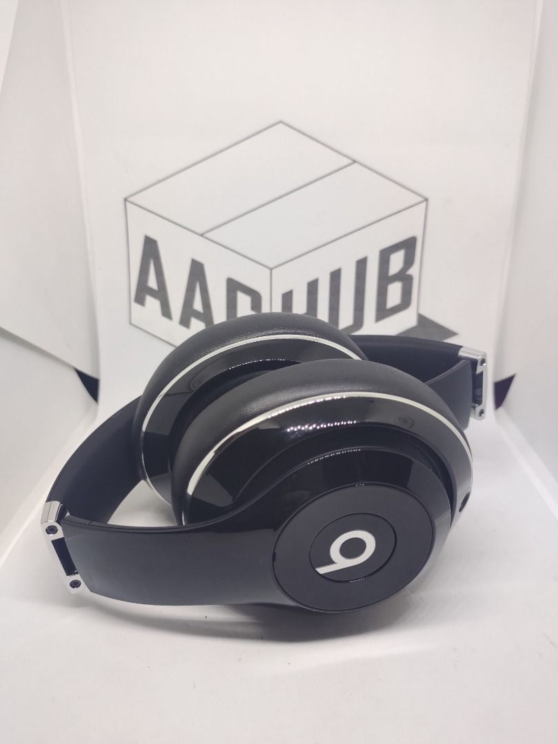 Beats Studio 2 Wireless Headphones at ₱4,200 Only (Category: Headphones & Headsets) located in Mandaue City. Submitted by aaghub (Listing ID 1388998437, Image 3). Description: 🎧 Wireless freedom + studio sound of Beats Studio 2 Wireless Headphones at ₱4,200 from your trusted seller! Tired of cheap headphones that break easily? 😩 ✅ Solution: Upgrade to Beats Studio 2 Wireless Headphones with premium quality sound, noise isolation, and wireless f