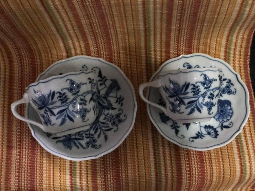 Blue Danube Coffee/Tea Cups (Category: Coffee & Tea Tableware) located in Quezon City. Submitted by missy_mom (Listing ID 1388994423, Image 3). Description: 850 for the two sets. 1 is big, 1 is small No cracks, scratches, and crazing. In like new condition. Made in Japan.