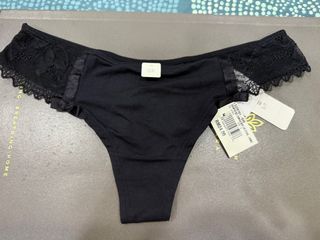 (Category: ) located in . Submitted by candic3 (Listing ID 1389064981, Image 1). Description: .