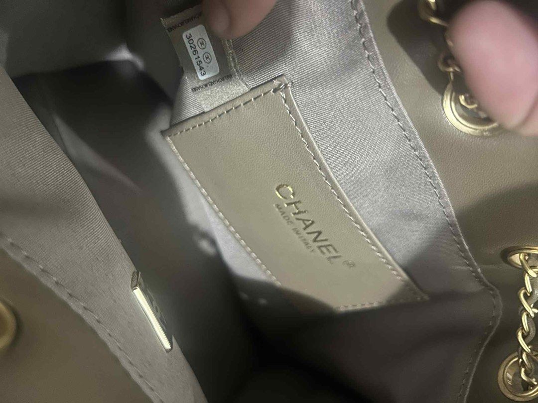 Chanel 25 mini suede (Category: Luxury Bags & Wallets) located in Mandaluyong City. Submitted by jrmyv (Listing ID 1389058285, Image 2). Description: .
