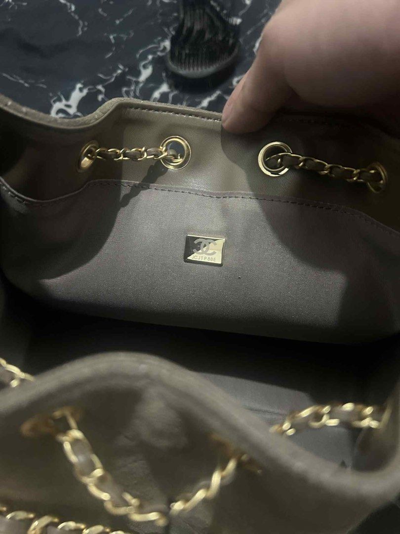 Chanel 25 mini suede (Category: Luxury Bags & Wallets) located in Mandaluyong City. Submitted by jrmyv (Listing ID 1389058285, Image 3). Description: .