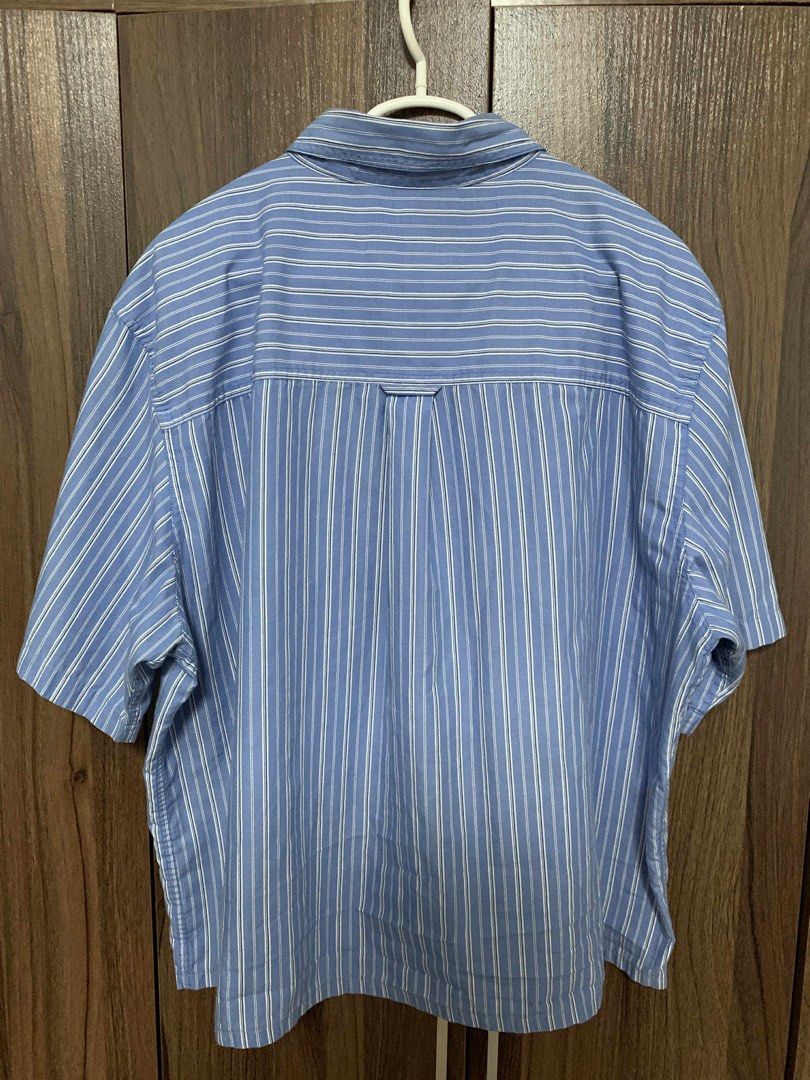 Chaps Ralph Lauren Cropped polo (Category: Formal Shirts) located in Mabalacat. Submitted by thriftkolangmagbenta (Listing ID 1389007755, Image 2). Description: Chaps Ralph Lauren Cropped polo DIMES: 25 width 27 length issue: minimal ink stains near sa pocket.