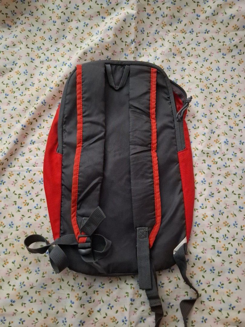 Decathlon Quechua Red Backpack (Category: Backpacks) located in Makati City. Submitted by byankuh (Listing ID 1389054233, Image 2). Description: - Used once or twice - As Good as new MOP: GCash, Bank Transfer MOD: Lalamove, Grab.
